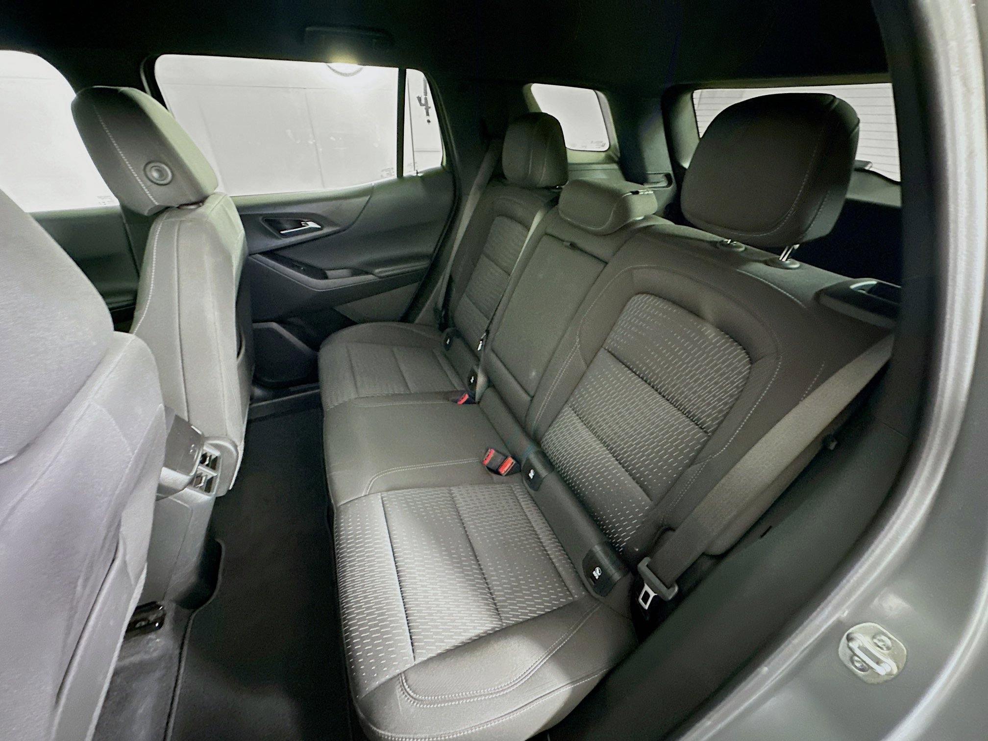 Used 2025 Chevrolet Equinox LT image 27