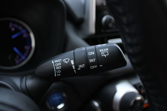 Used 2019 Toyota RAV4 XSE w/ Carpet Mat Package AWD/4WD image 11