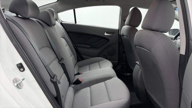 Used 2017 Kia Forte LX FWD image 18