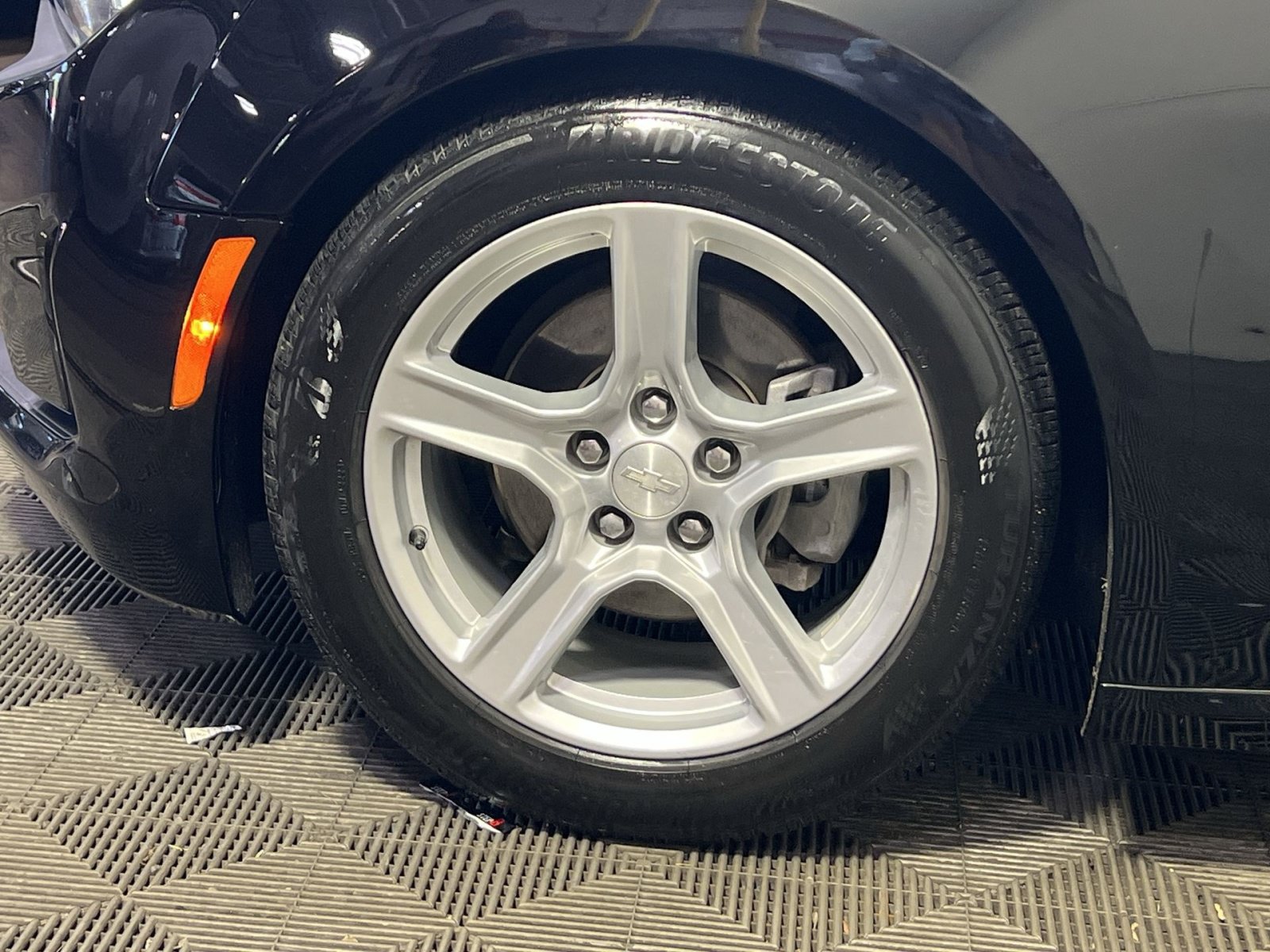 Used 2021 Chevrolet Camaro LT RWD image 13