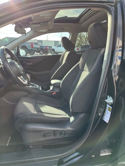Used 2023 Subaru Outback Premium AWD/4WD image 28