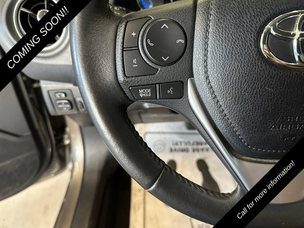 Used 2017 Toyota Corolla XSE w/ Carpet Mat Package (TMS) FWD image 11