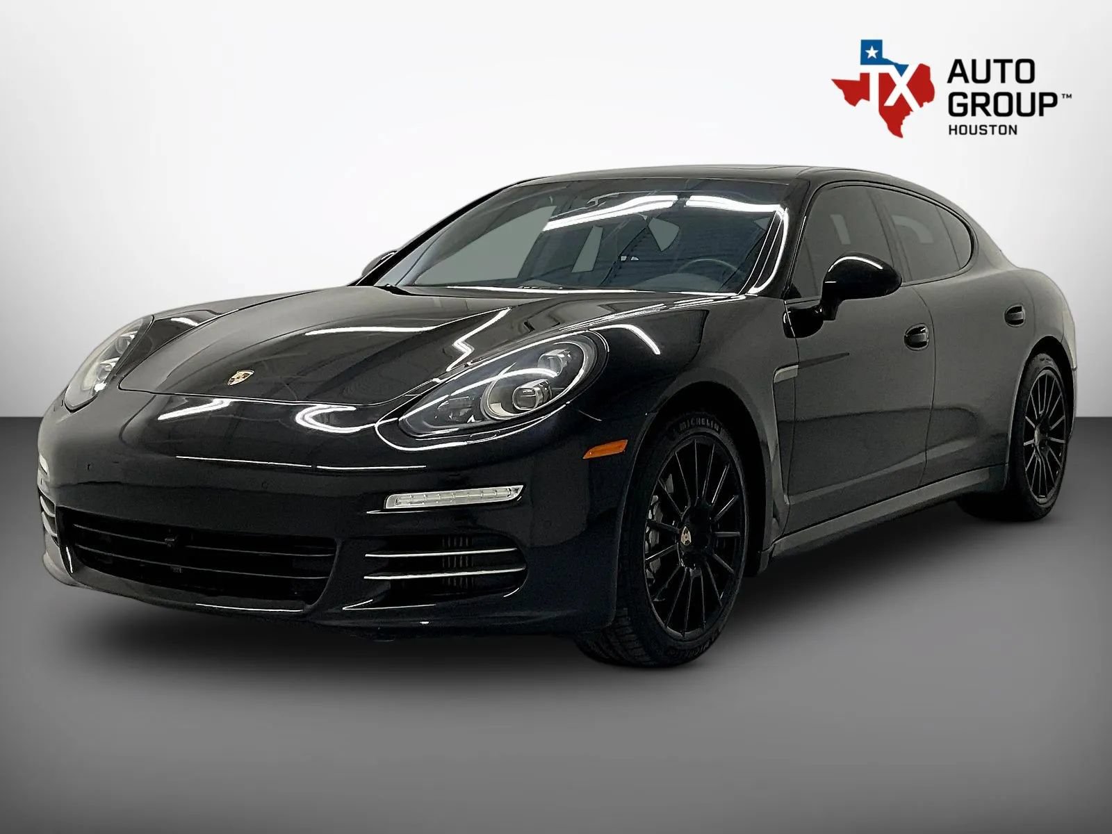 Used 2015 Porsche Panamera 4S AWD/4WD image 1