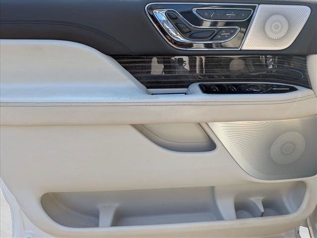 Used 2021 Lincoln Navigator L Black Label w/ Special Edition Package AWD/4WD image 10