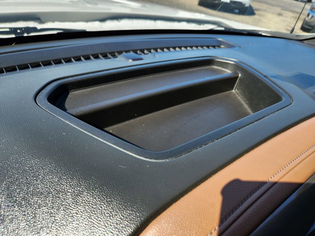 Used 2019 Chevrolet Silverado 1500 High Country AWD/4WD image 8