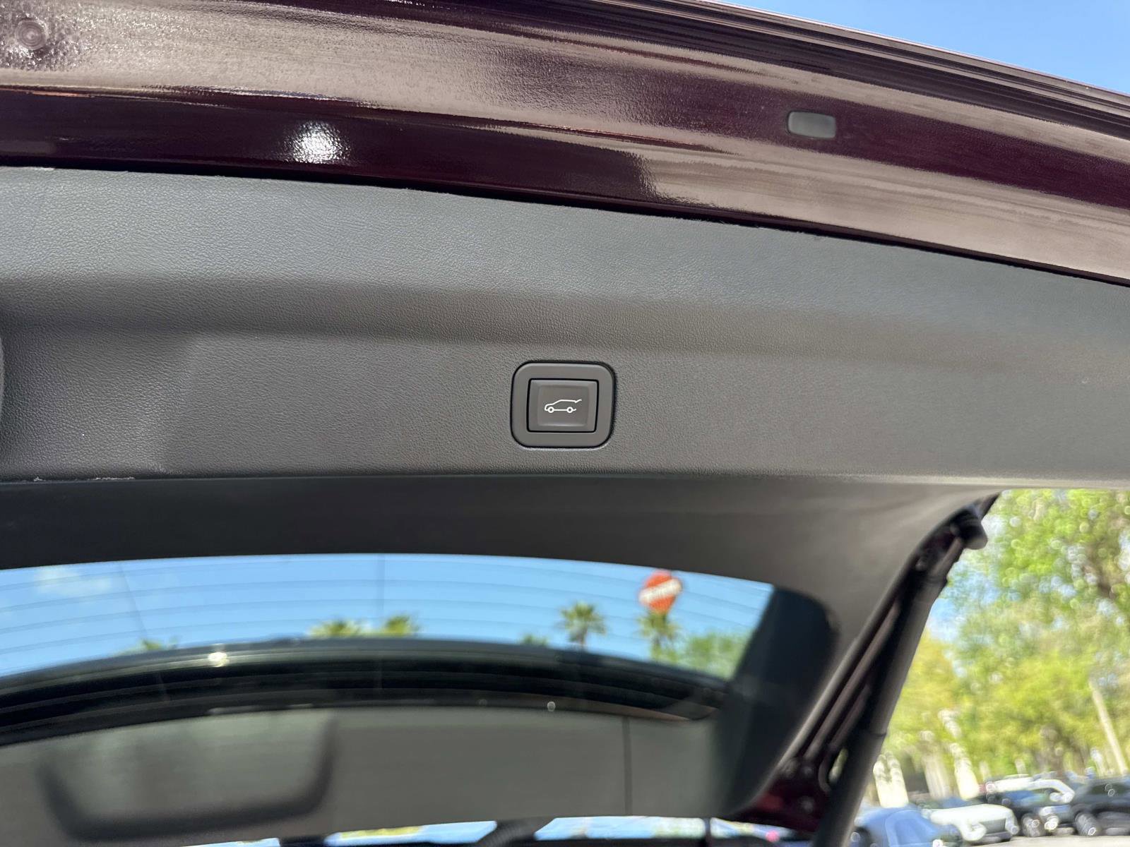 Used 2025 Cadillac Escalade IQ Sport 2 image 13