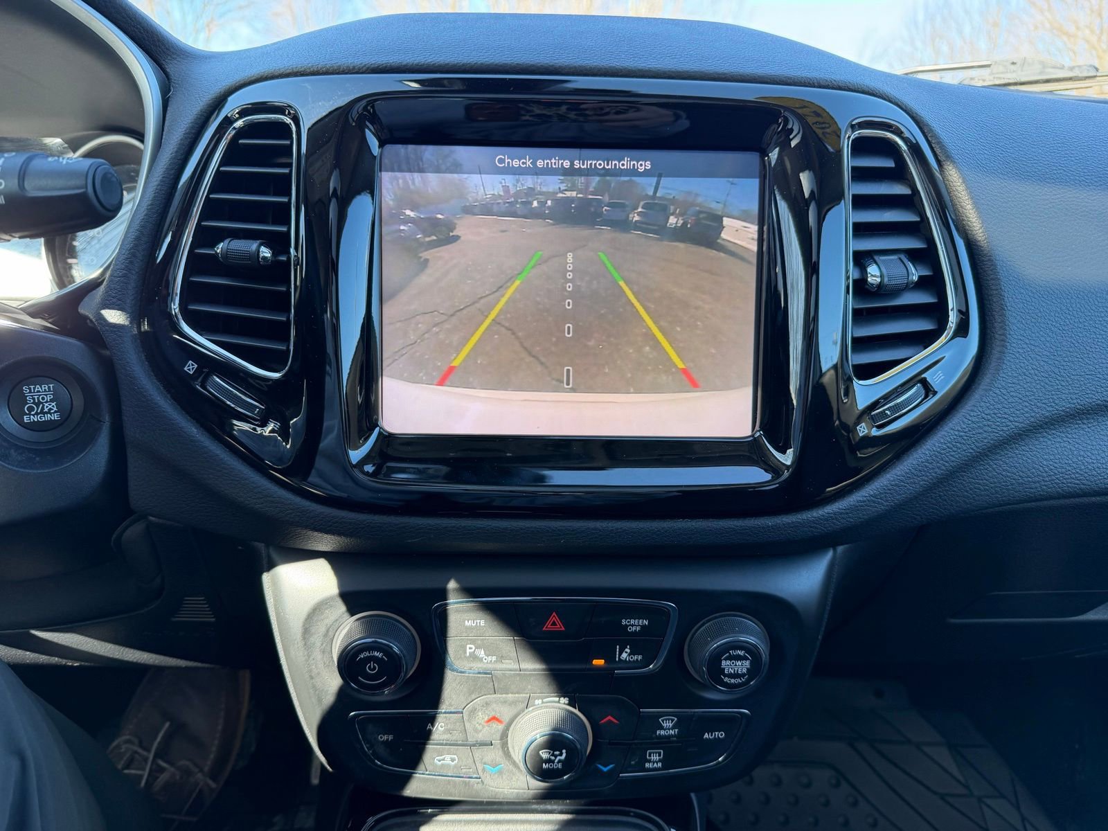 Used 2021 Jeep Compass Limited w/ Sun and Sound Group image 13