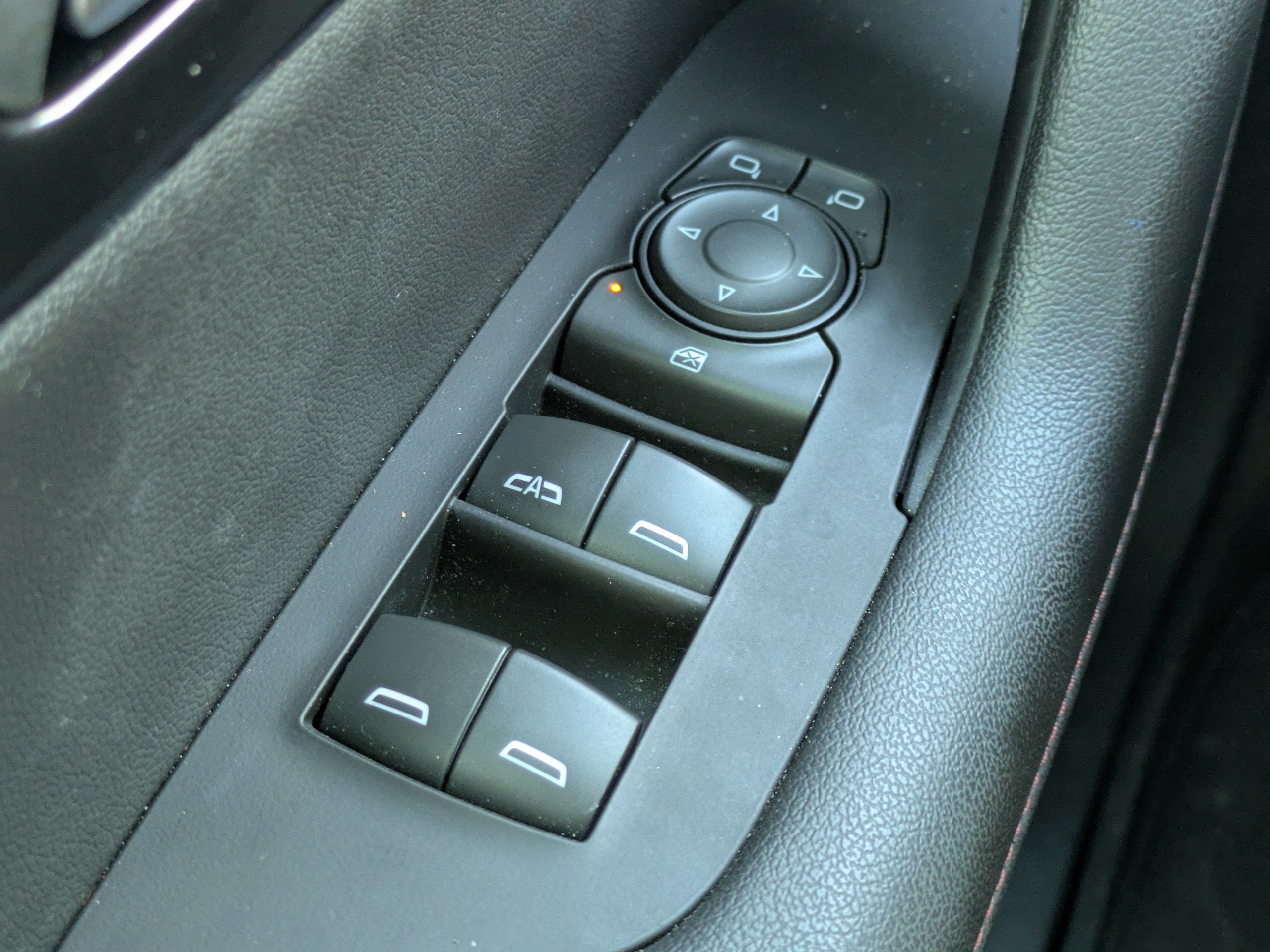Used 2023 Chevrolet Blazer RS FWD image 20