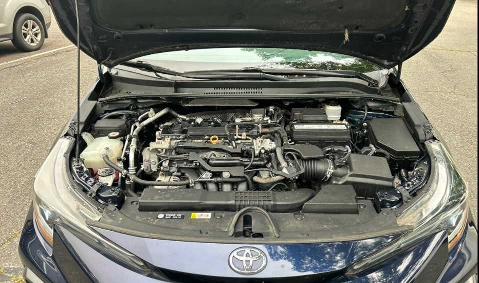 Used 2020 Toyota Corolla XSE FWD image 8