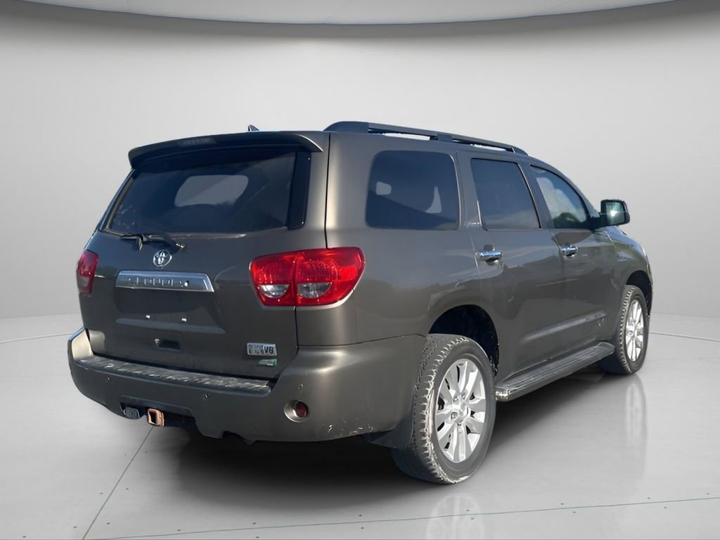 Used 2013 Toyota Sequoia Platinum AWD/4WD image 4