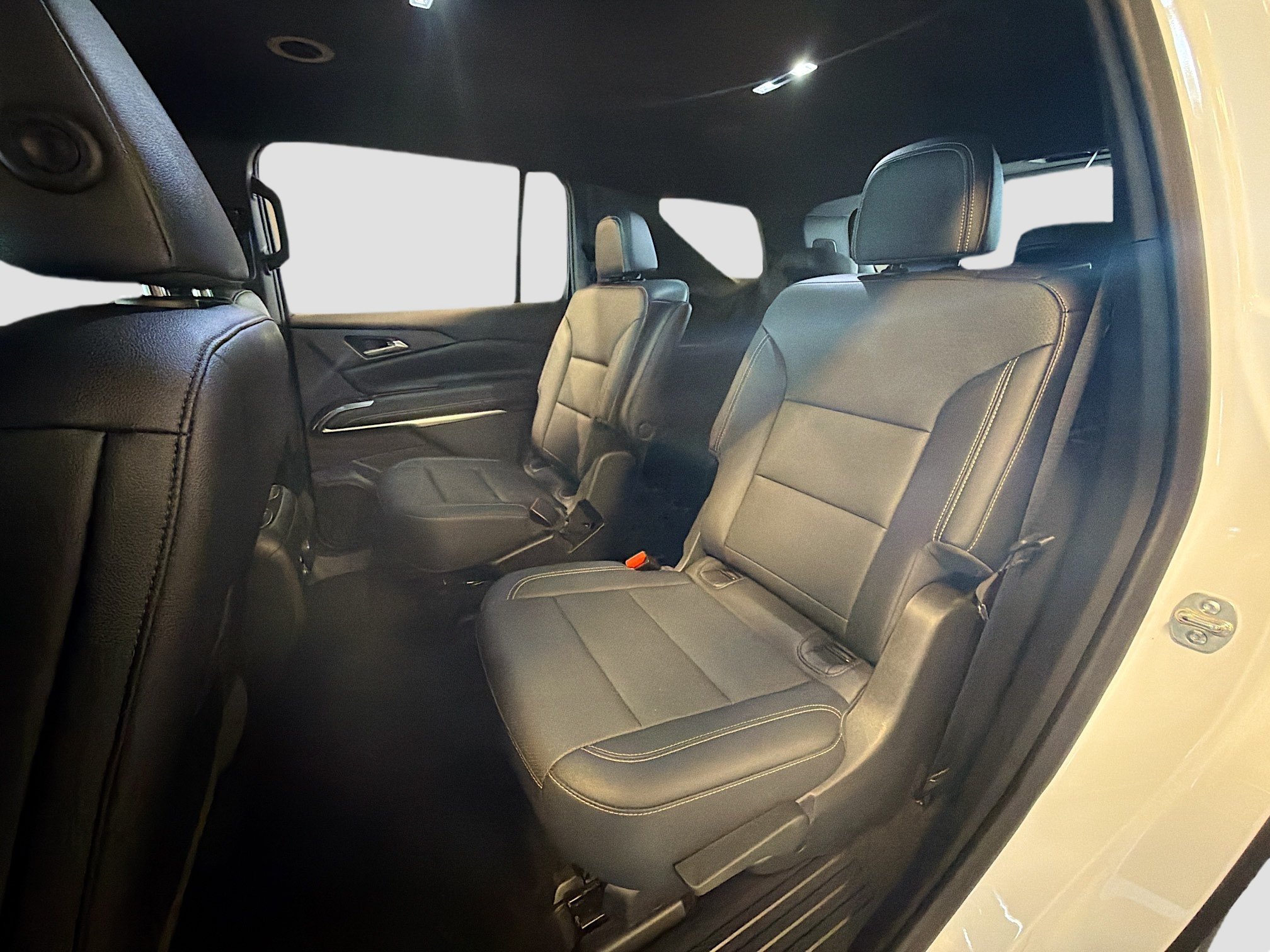 Used 2025 Chevrolet Traverse LT AWD/4WD image 27