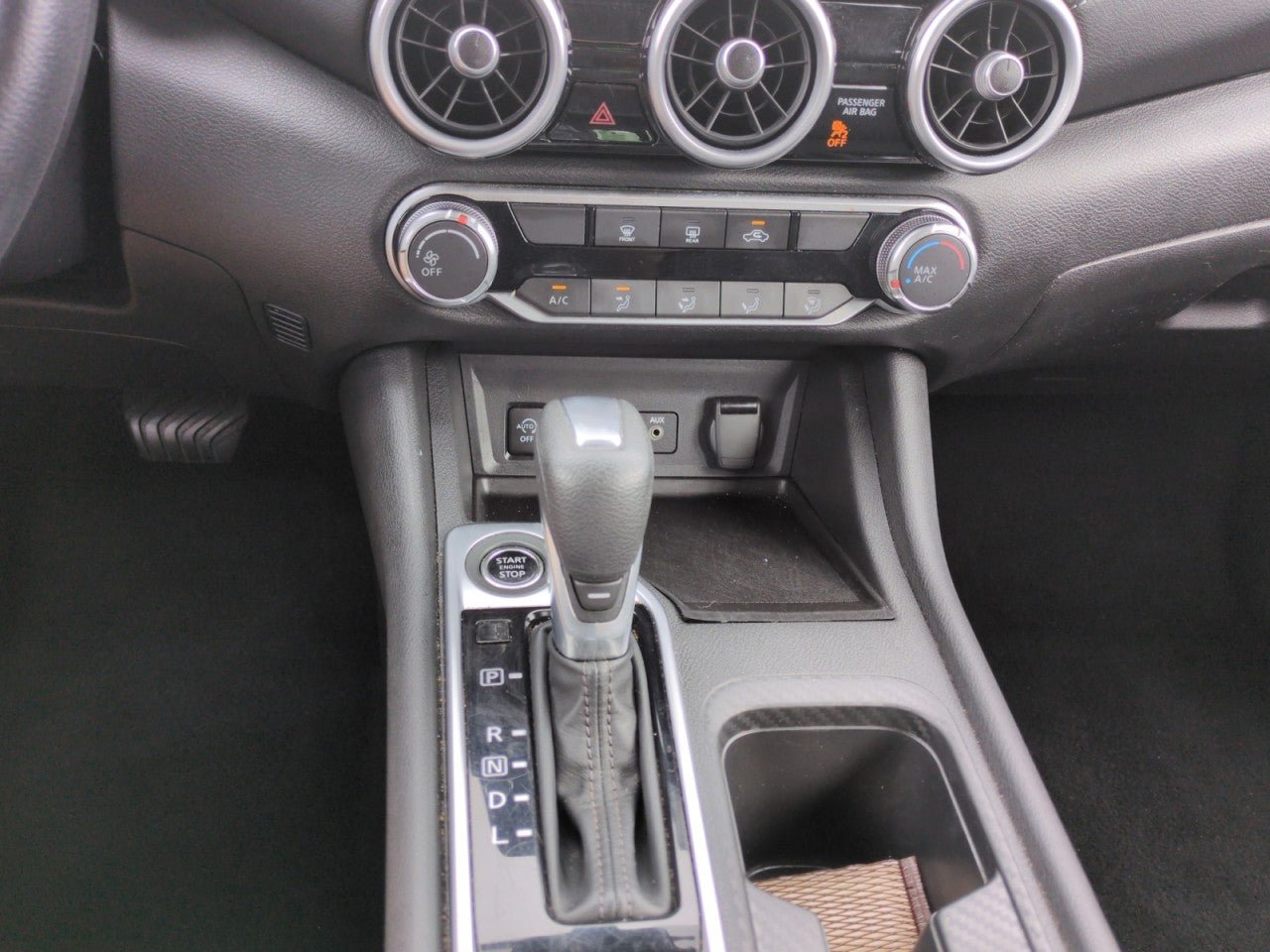 Used 2025 Nissan Sentra SV FWD image 22