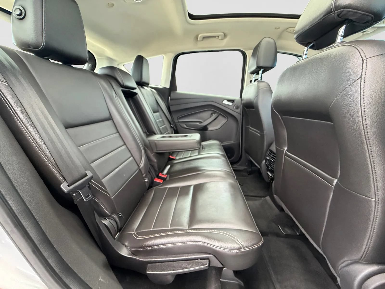 Used 2013 Ford C-MAX SEL FWD image 21