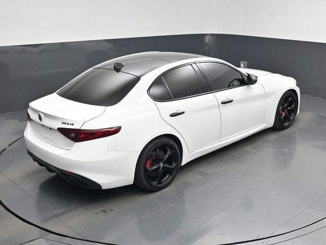 Used 2021 Alfa Romeo Giulia Ti Sport image 46