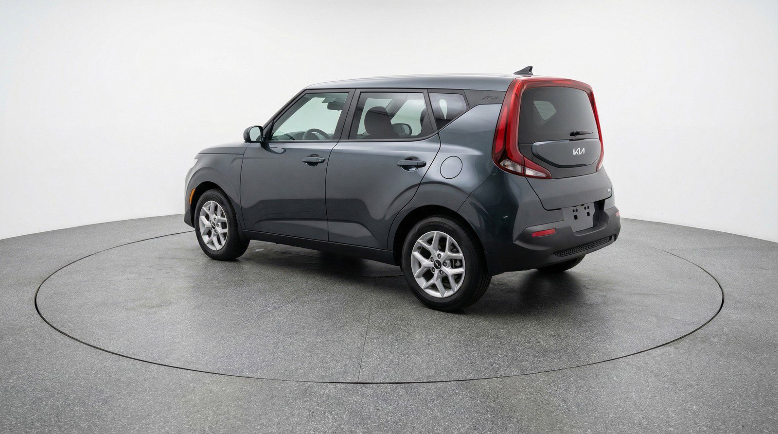 Used 2025 Kia Soul LX w/ LX Technology Package FWD image 6