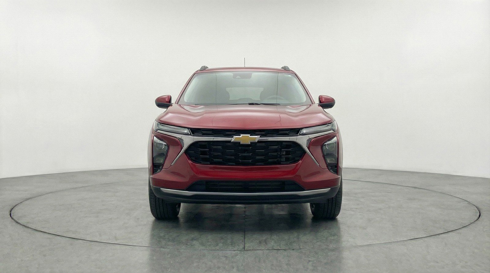 Used 2025 Chevrolet Trax LT image 2