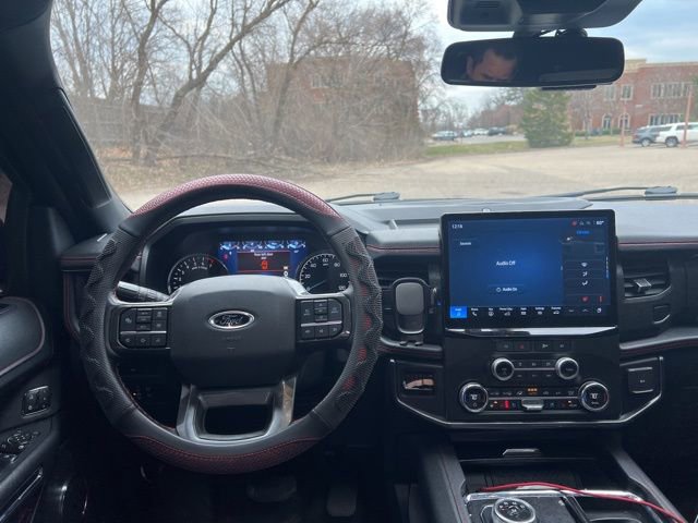 Used 2022 Ford Expedition Max Limited w/ Equipment Group 304A image 28