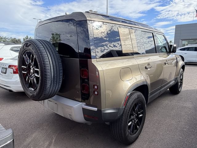 Used 2025 Land Rover Defender 110 S AWD/4WD image 4