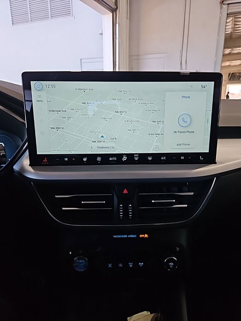 Used 2025 Ford Escape Platinum image 31