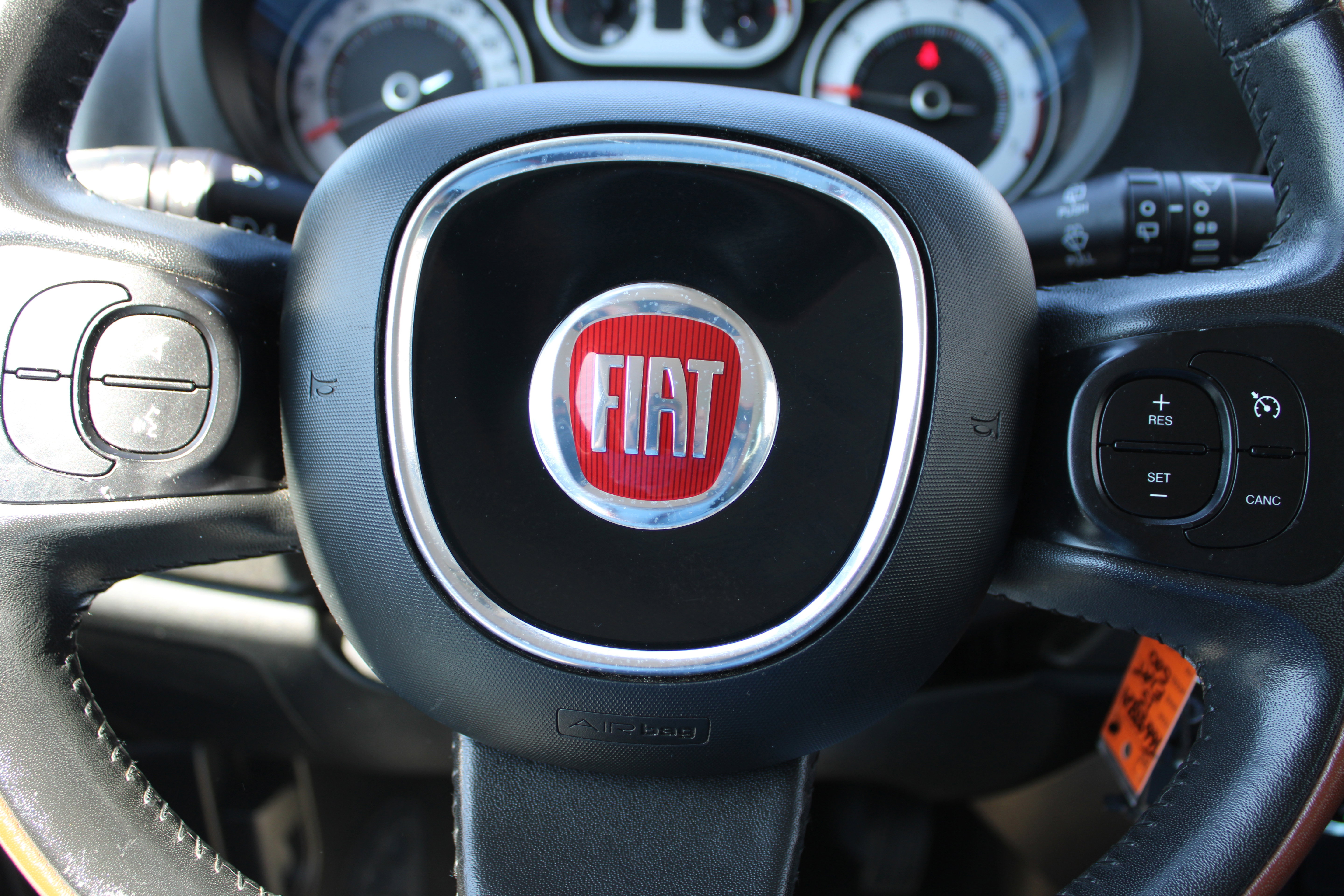 Used 2015 FIAT 500L Trekking FWD image 18
