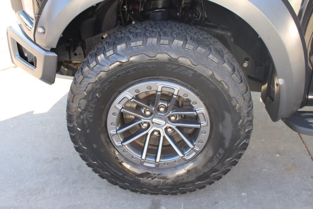 Used 2019 Ford F150 Raptor w/ Equipment Group 802A Luxury image 11