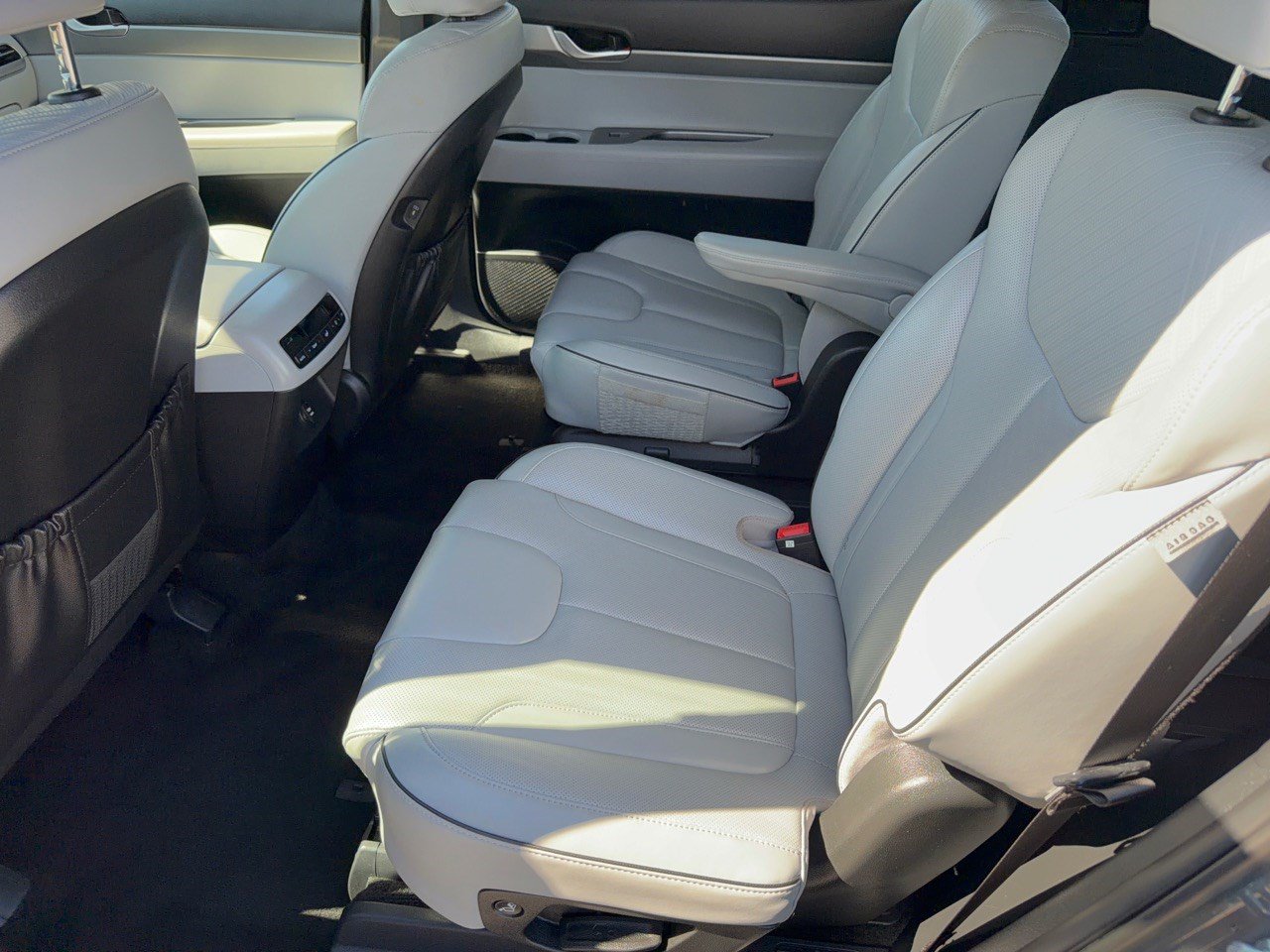 Used 2025 Hyundai Palisade SEL AWD/4WD image 25