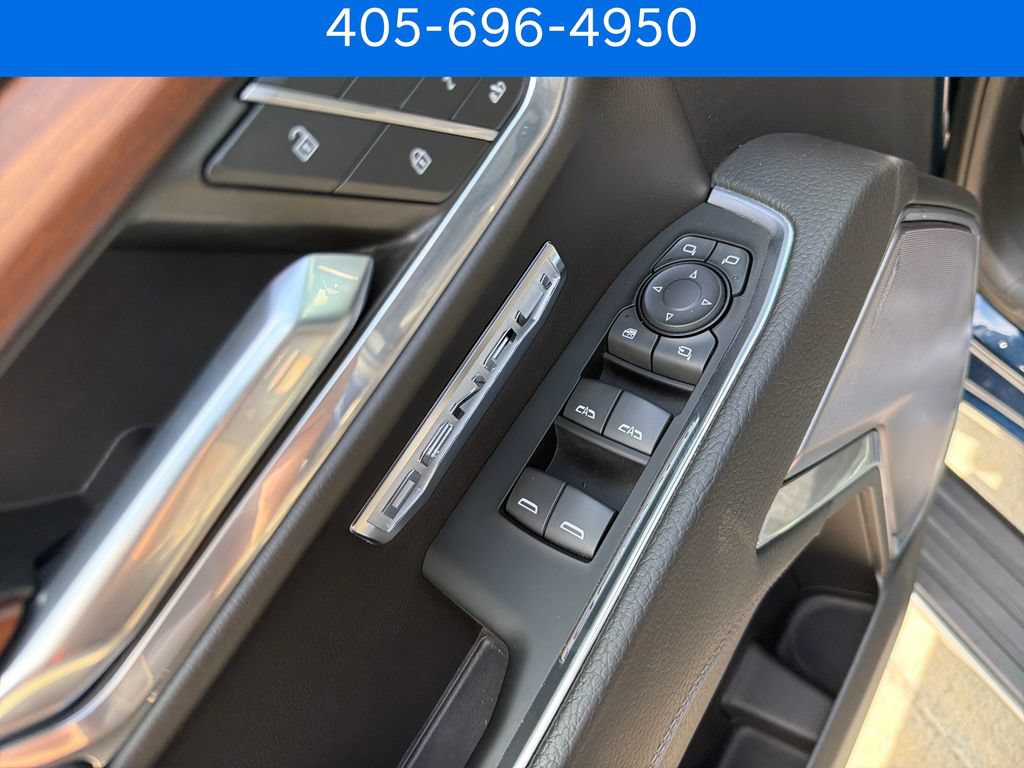 Used 2023 GMC Sierra 1500 Denali w/ Denali Reserve Package AWD/4WD image 12