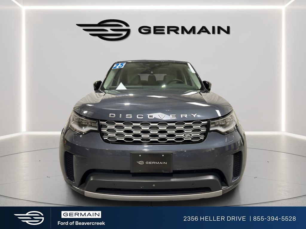 Used 2025 Land Rover Discovery S AWD/4WD image 3