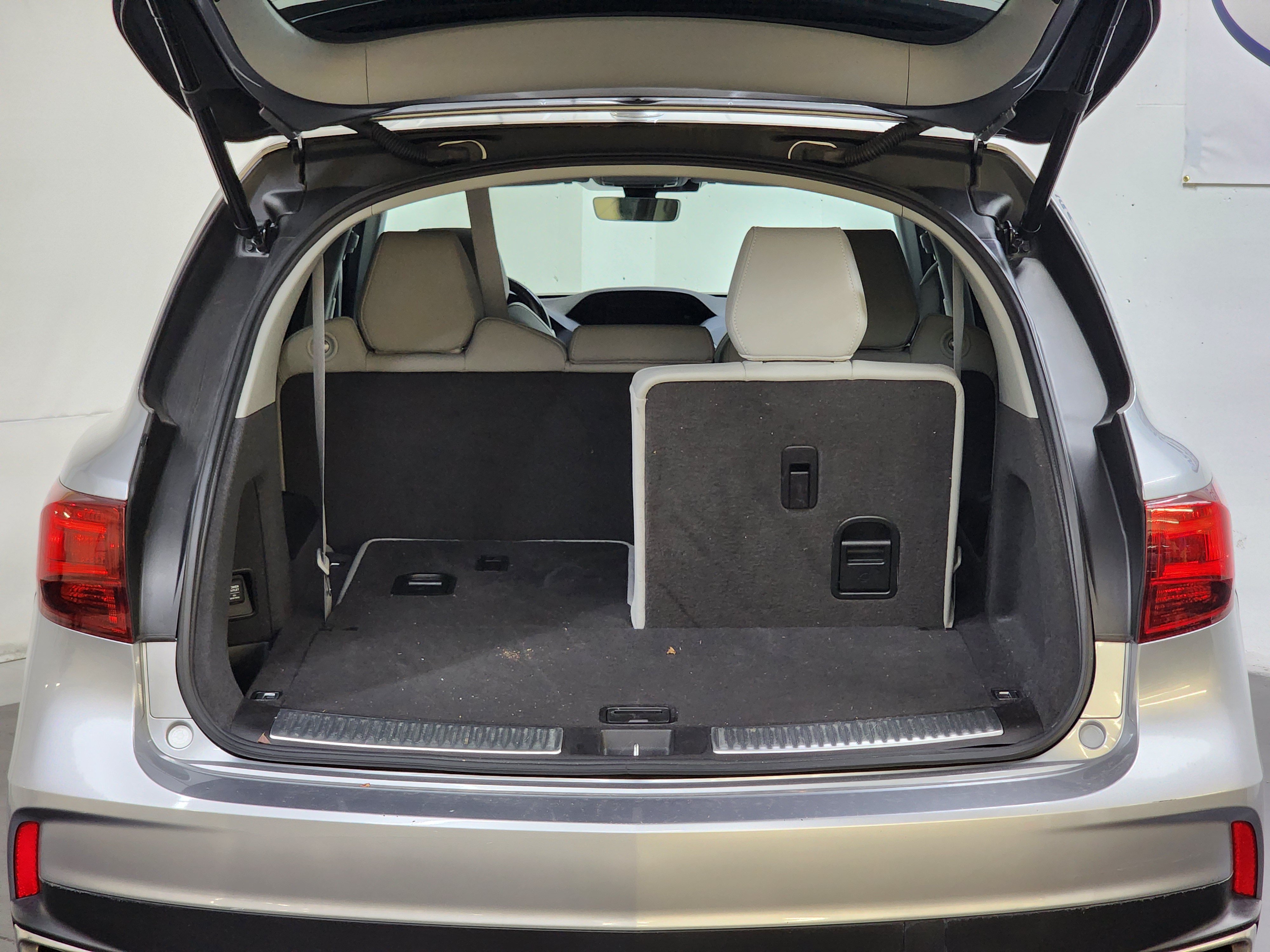 Used 2018 Acura MDX SH-AWD image 8
