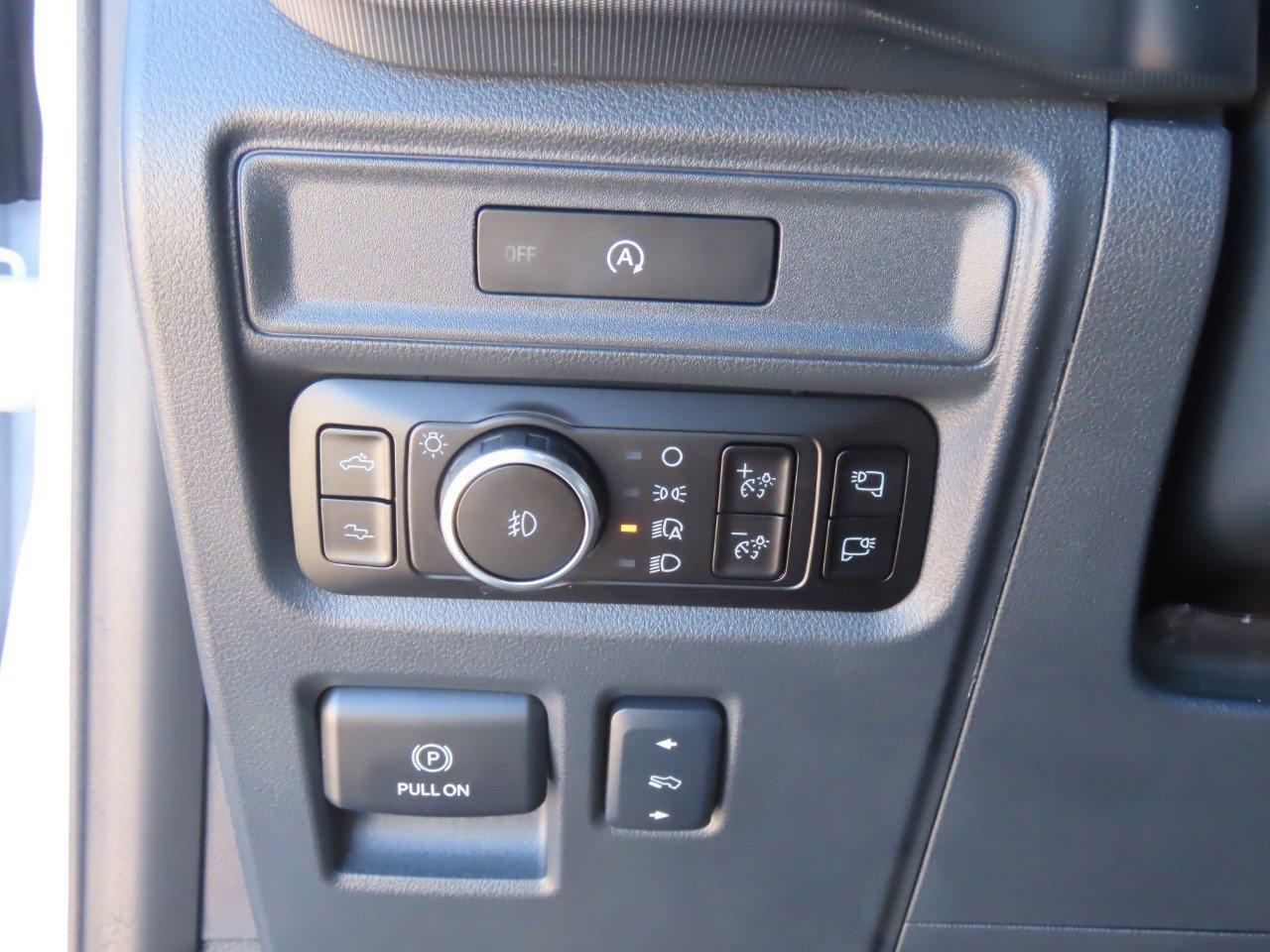 Used 2025 Ford F150 Raptor AWD/4WD image 26