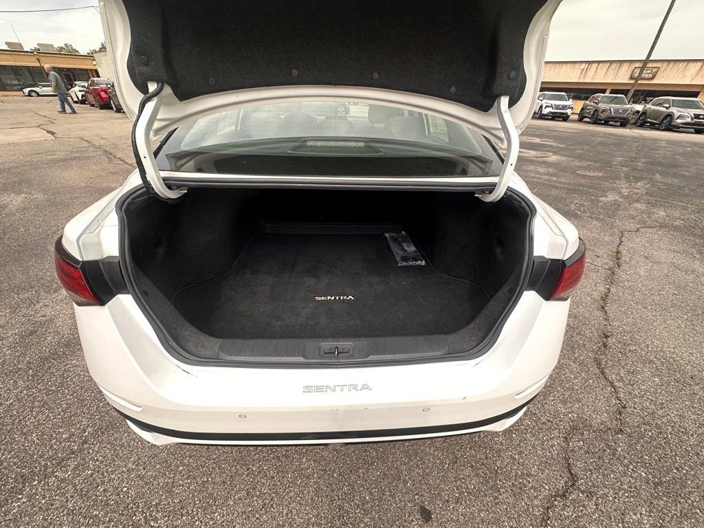 Certified 2024 Nissan Sentra SR image 5
