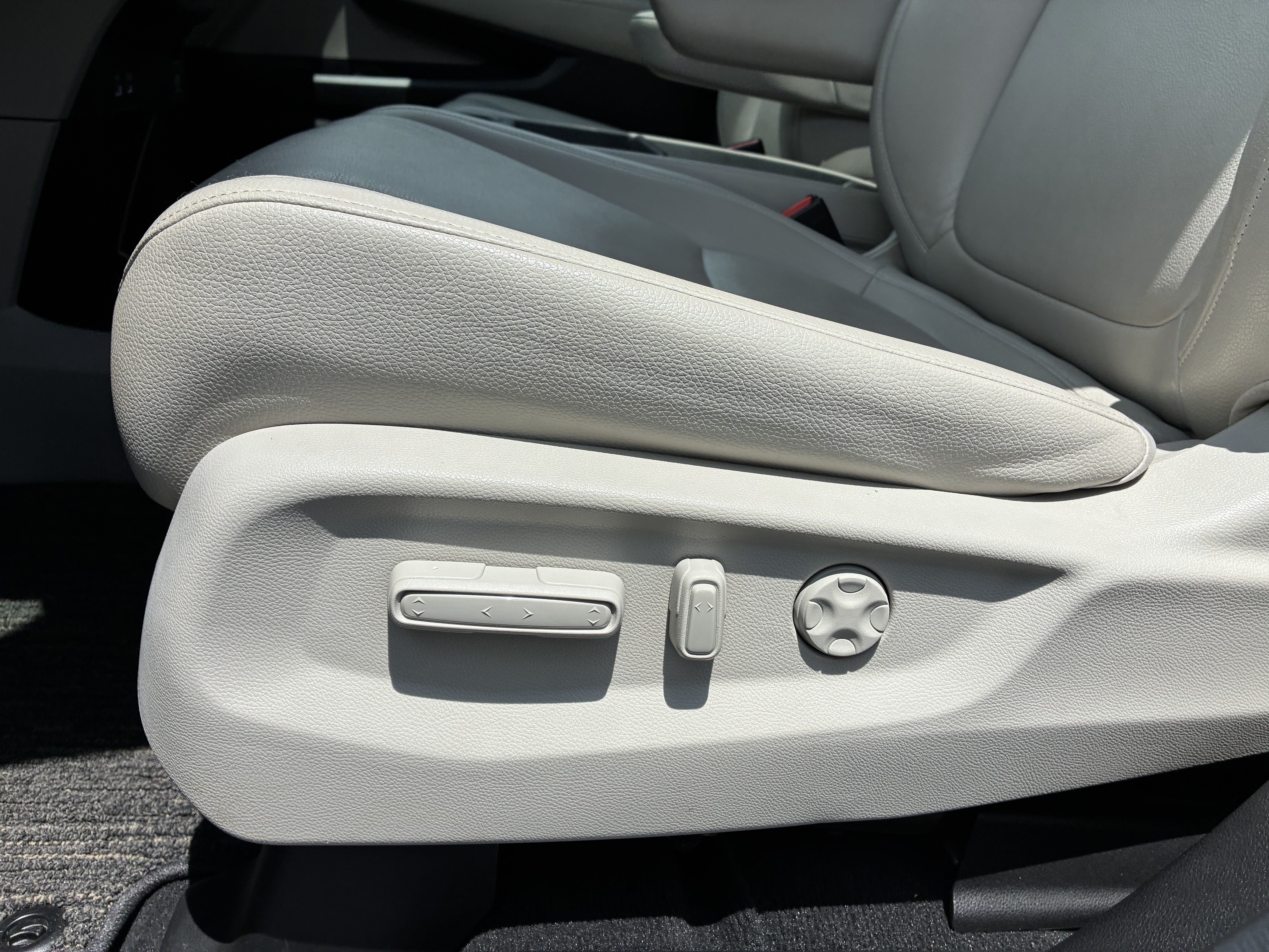 Used 2025 Honda Odyssey EX-L image 23