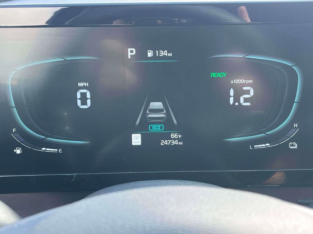 Used 2025 Kia Sportage LX image 22