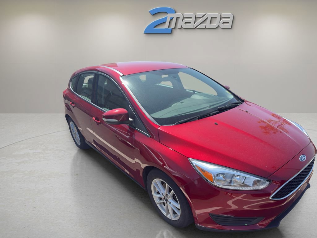 Used 2014 Ford Focus SE w/ SE Sport Package image 4
