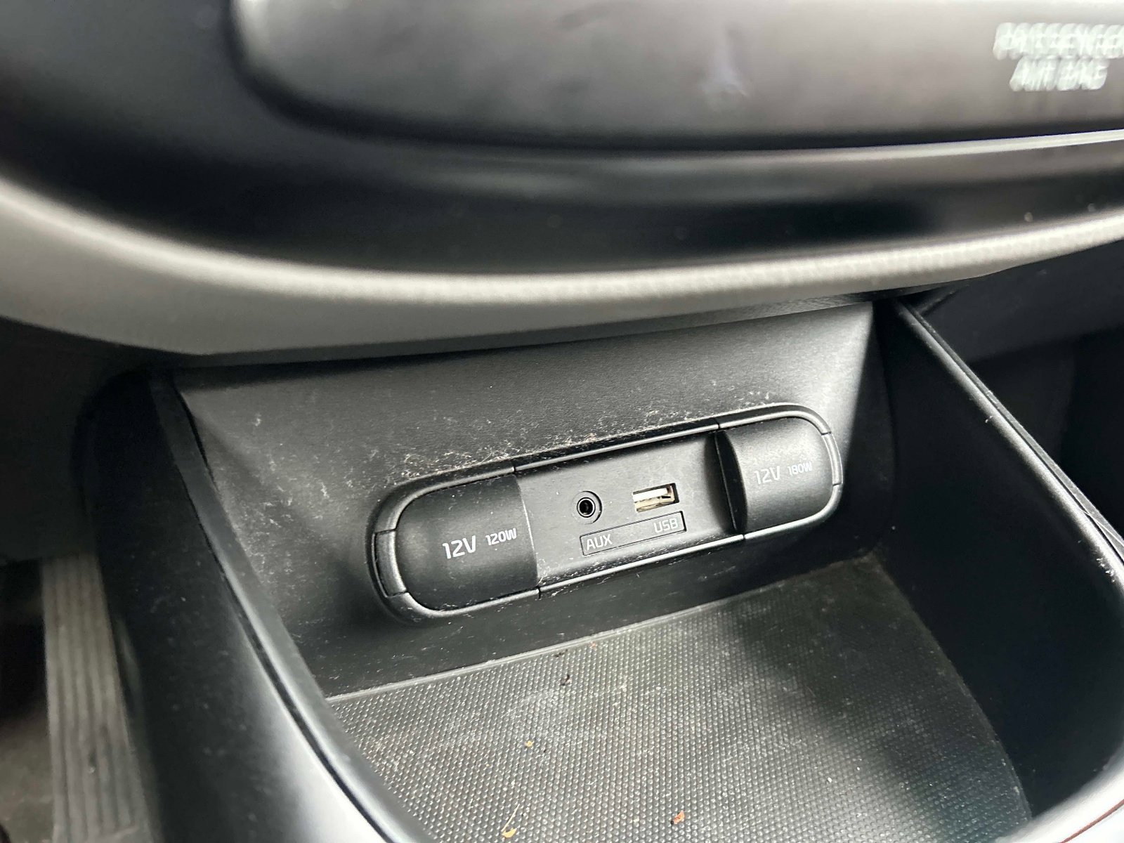 Used 2018 Kia Soul Base Auto FWD image 30