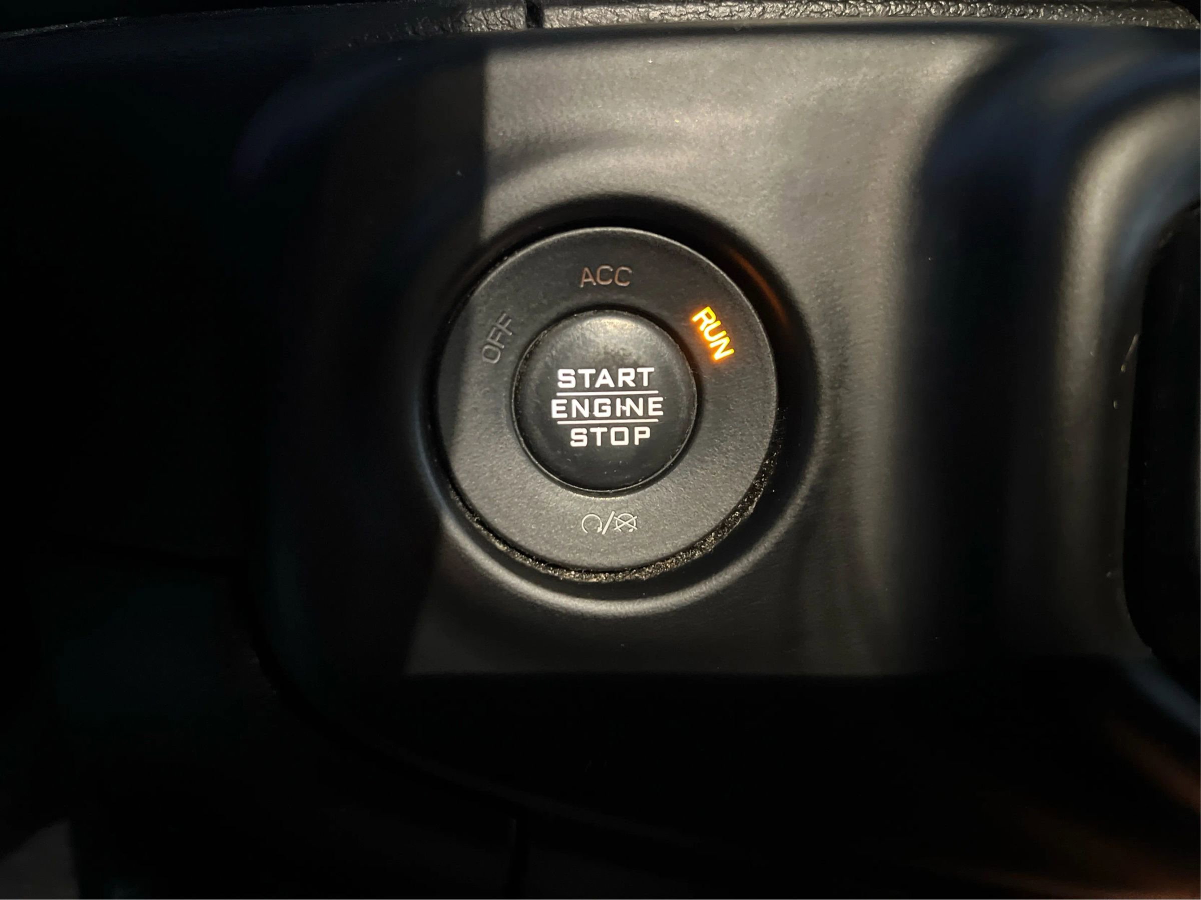 Used 2020 Jeep Wrangler Unlimited Sahara image 30