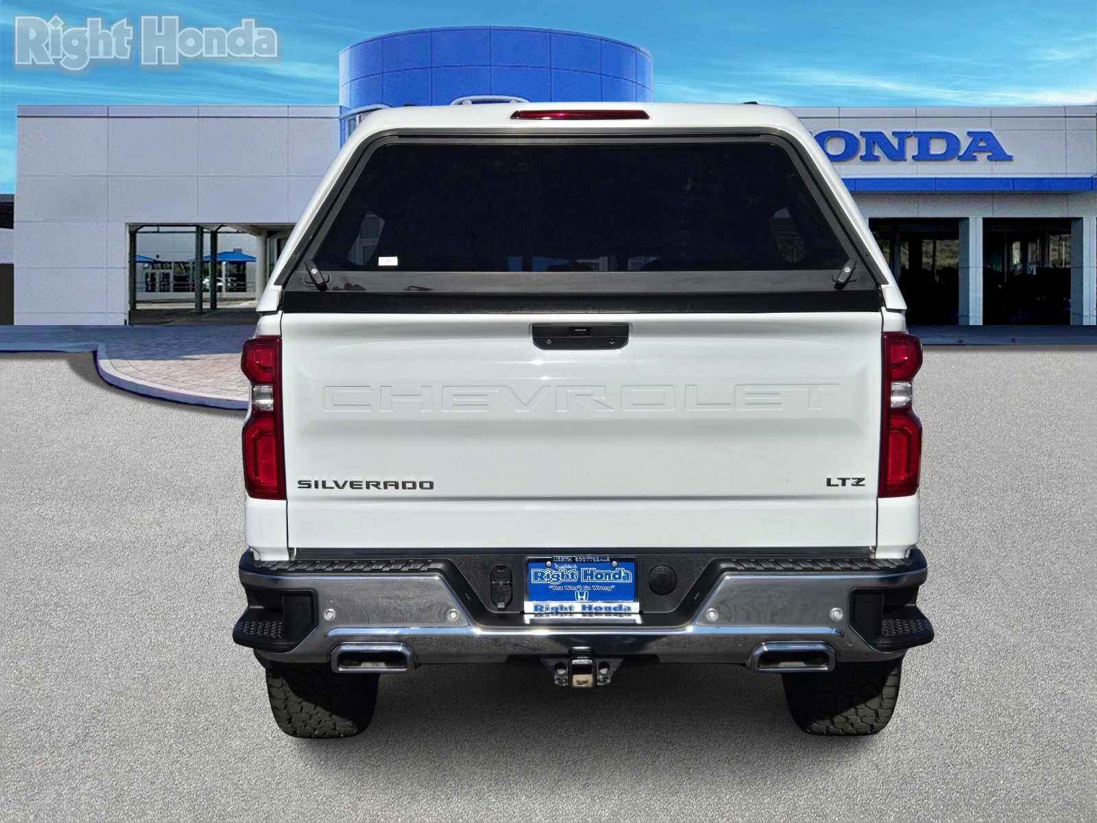 Used 2022 Chevrolet Silverado 1500 LTZ image 6