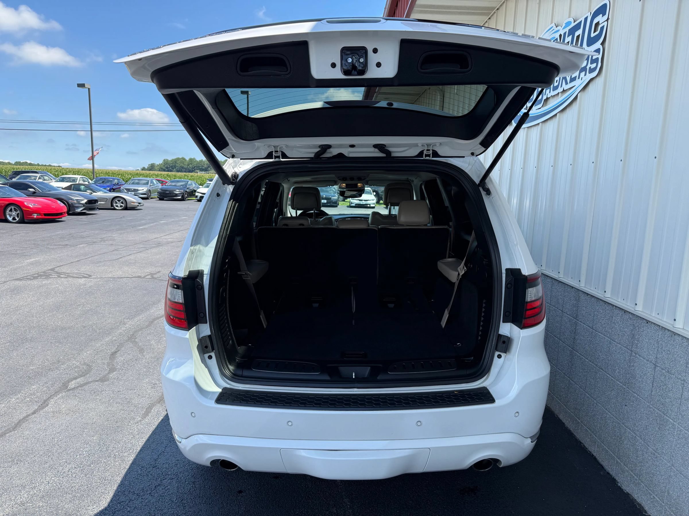 Used 2017 Dodge Durango Citadel w/ Technology Group AWD/4WD image 5