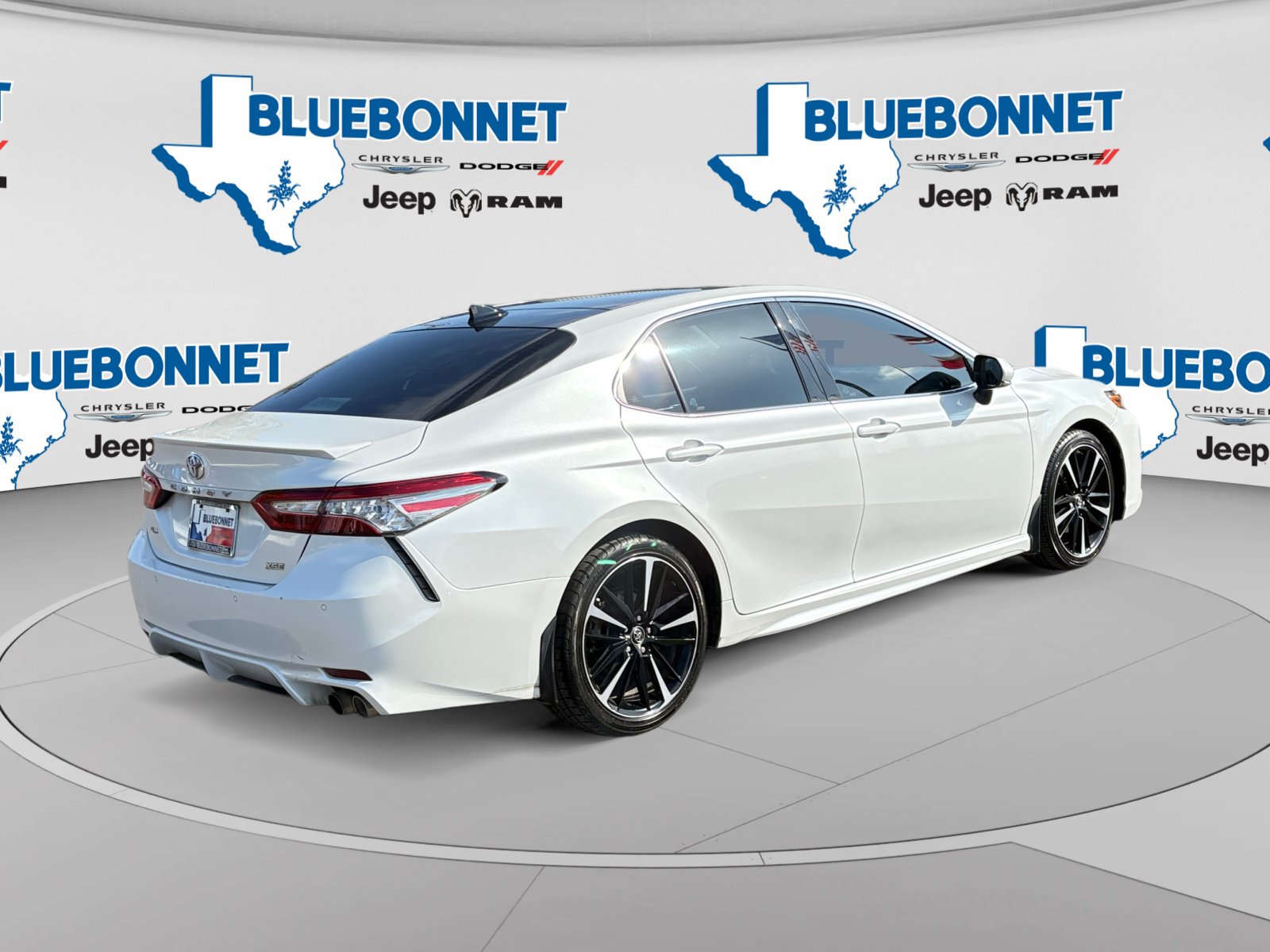 Used 2019 Toyota Camry XSE w/ Driver Assist Package FWD image 5