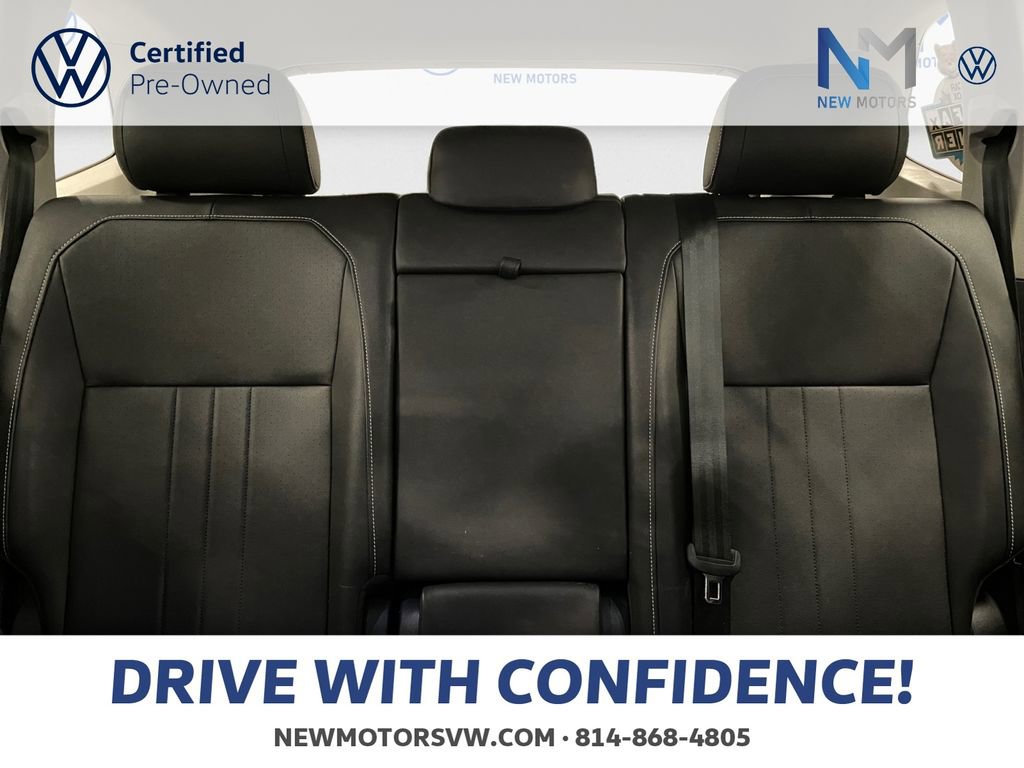 Used 2023 Volkswagen Tiguan SE w/ Panoramic Sunroof Package AWD/4WD image 13