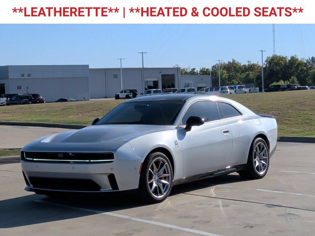 Used 2024 Dodge Charger Daytona Scat Pack w/ Plus Group AWD/4WD image 3