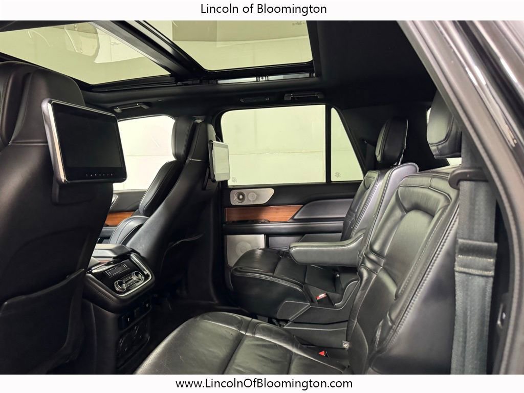Used 2019 Lincoln Navigator L Reserve image 29