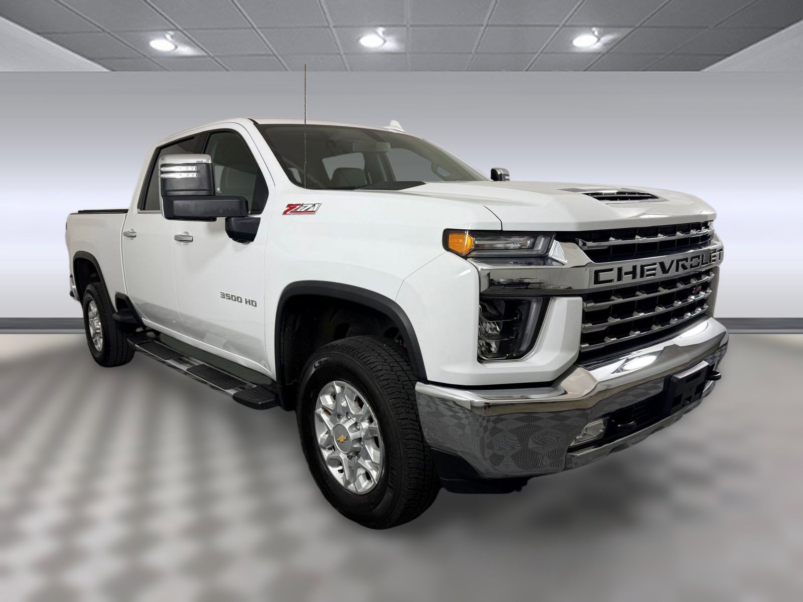 Used 2021 Chevrolet Silverado 3500 LTZ w/ LTZ Convenience Package image 6