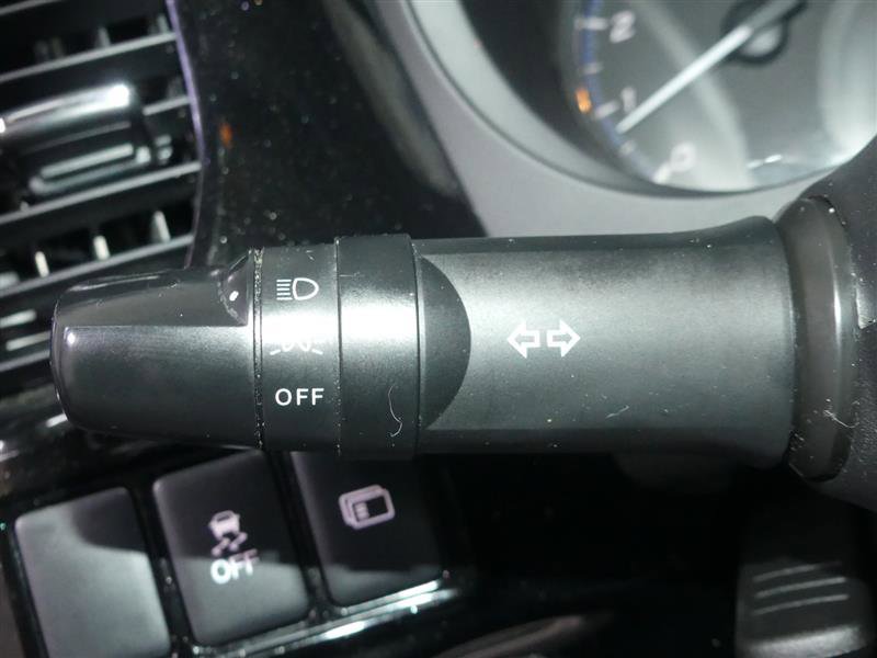 Used 2020 Mitsubishi Outlander SE image 35