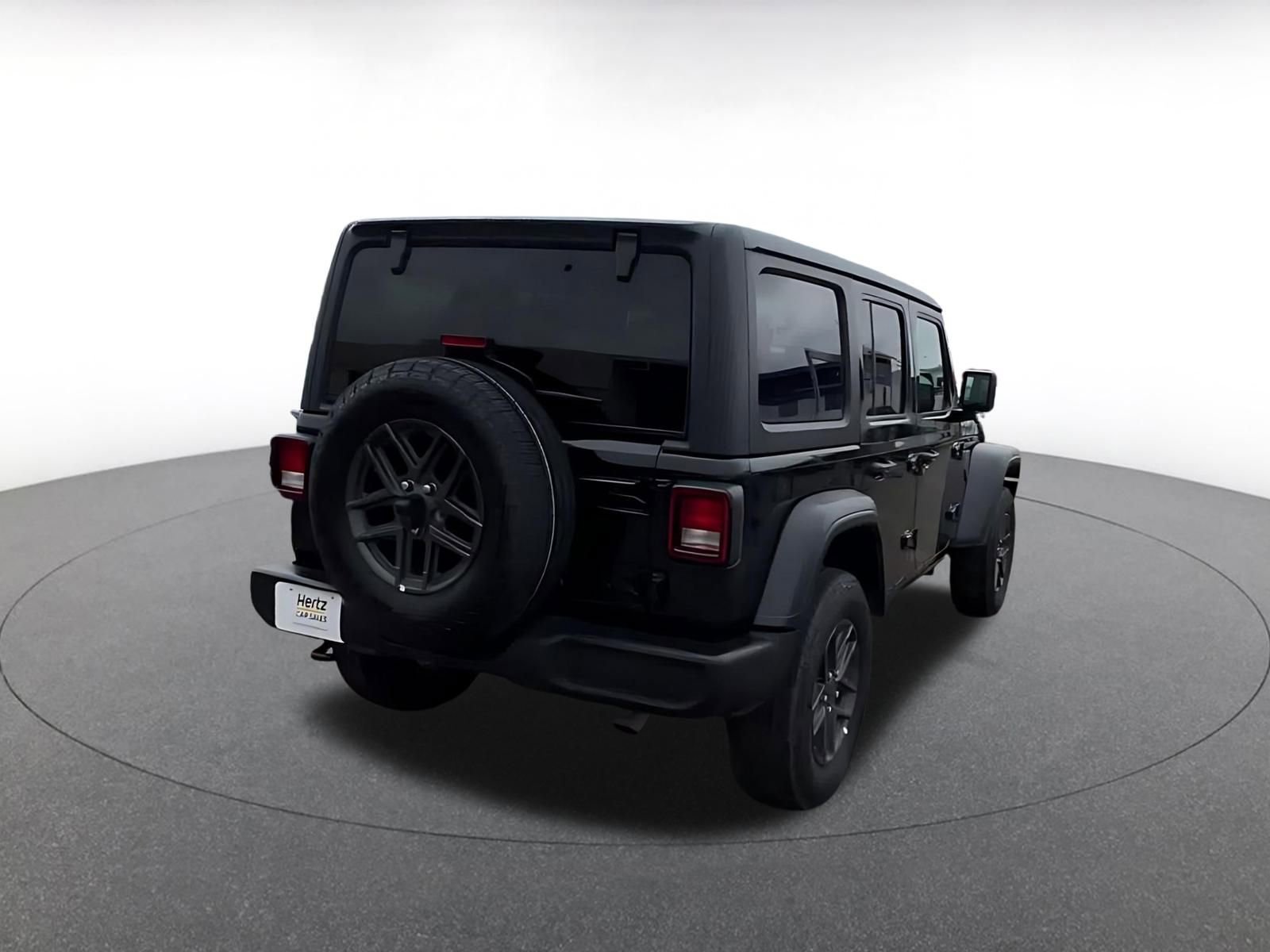 Used 2025 Jeep Wrangler Sport S image 10