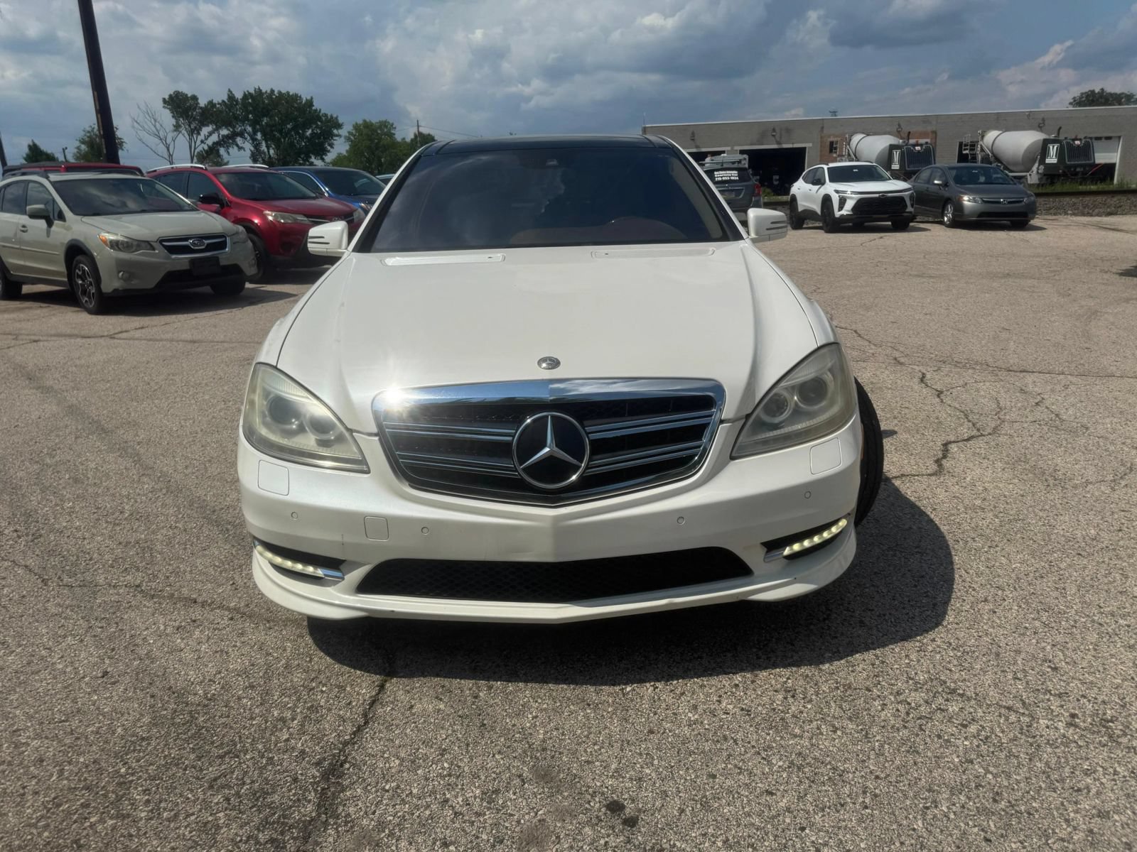 Used 2010 Mercedes-Benz S 550 w/ Sport Pkg image 2