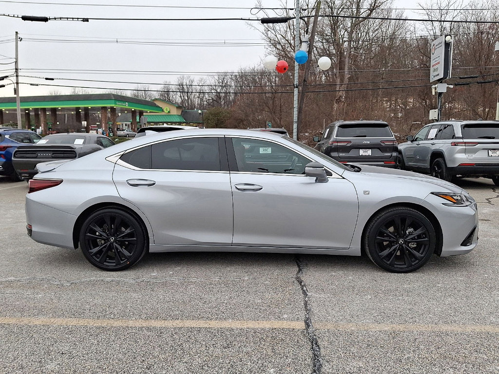 Used 2023 Lexus ES 300h F Sport image 26