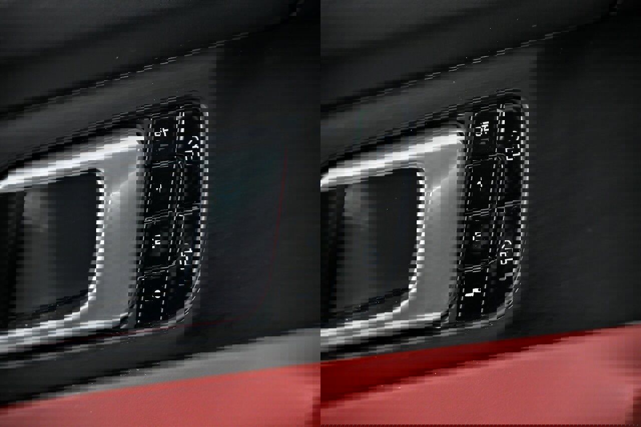 Used 2020 Porsche Panamera GTS image 19