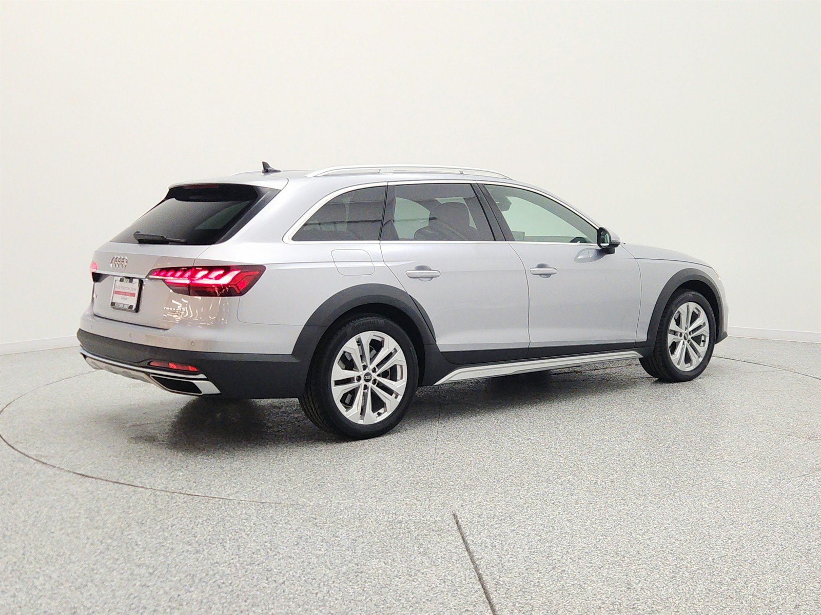 Used 2023 Audi A4 2.0T allroad Premium Plus w/ Premium Plus Package AWD/4WD image 5