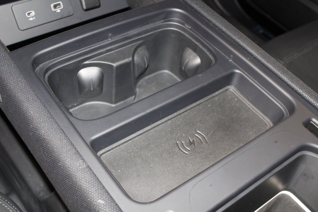 Certified 2024 Land Rover Defender 130 V8 image 30